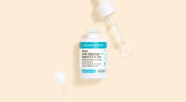 Sérum Aroma-Zone à l'acide salicylique végétal 2% & Zinc, idéal pour désincruster et resserrer les pores. Une solution concentrée pour une peau nette.