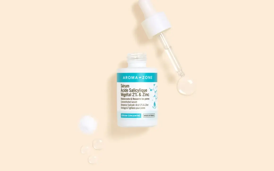 Sérum Aroma-Zone à l'acide salicylique végétal 2% & Zinc, idéal pour désincruster et resserrer les pores. Une solution concentrée pour une peau nette.