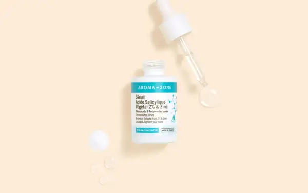 Sérum Aroma-Zone à l'acide salicylique végétal 2% & Zinc, idéal pour désincruster et resserrer les pores. Une solution concentrée pour une peau nette.